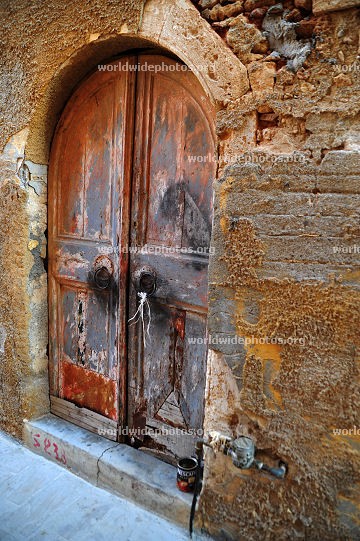 Betelné vchodové dveře